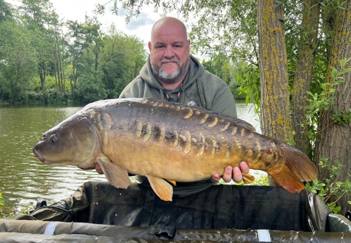Lakeland Lodge With Private Hot Tub And Fishing Hatfield Peverel 外观 照片